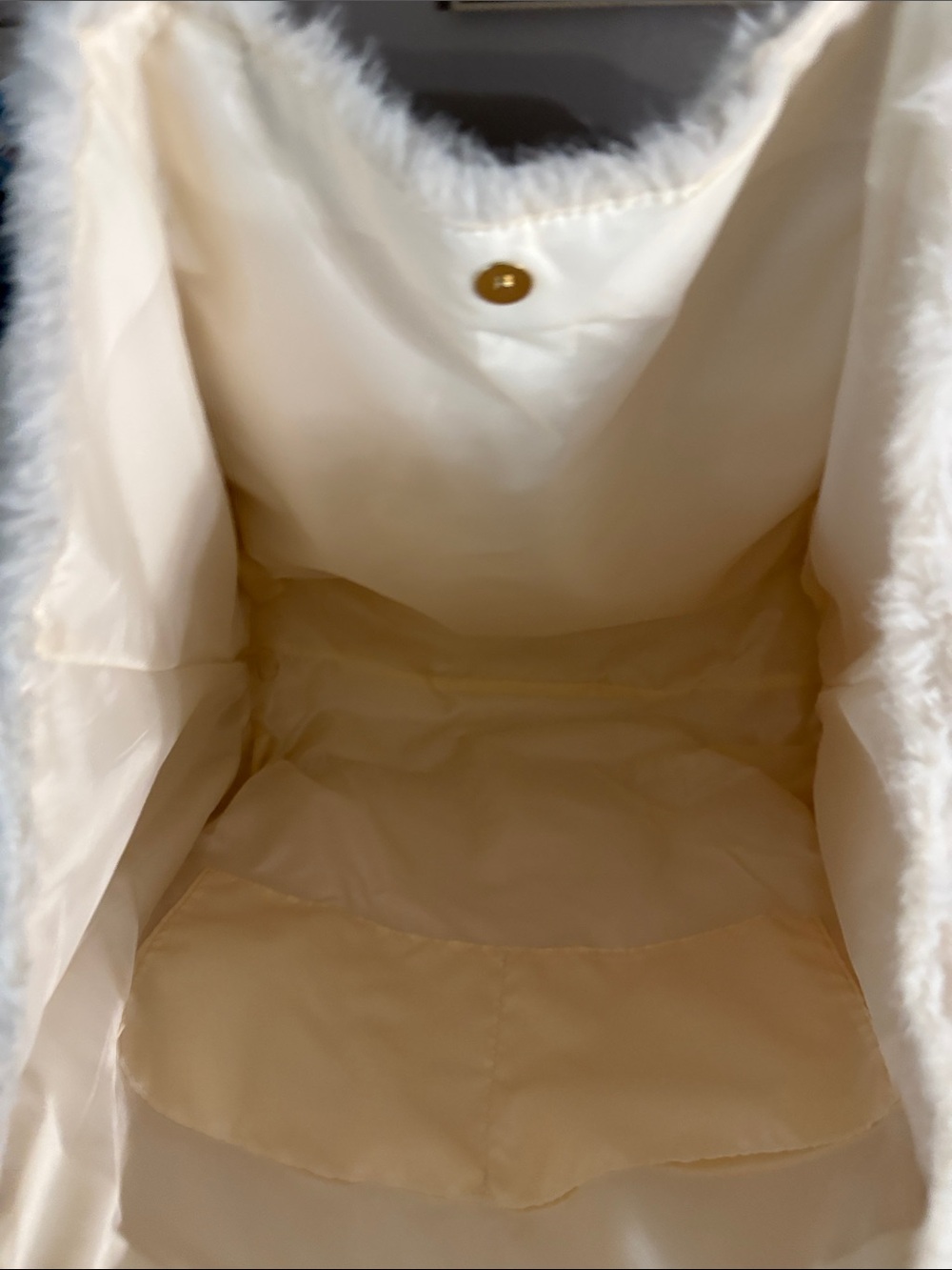 Victoria's Secret Cream Faux Fur Tote Bag - Picture 4 of 4